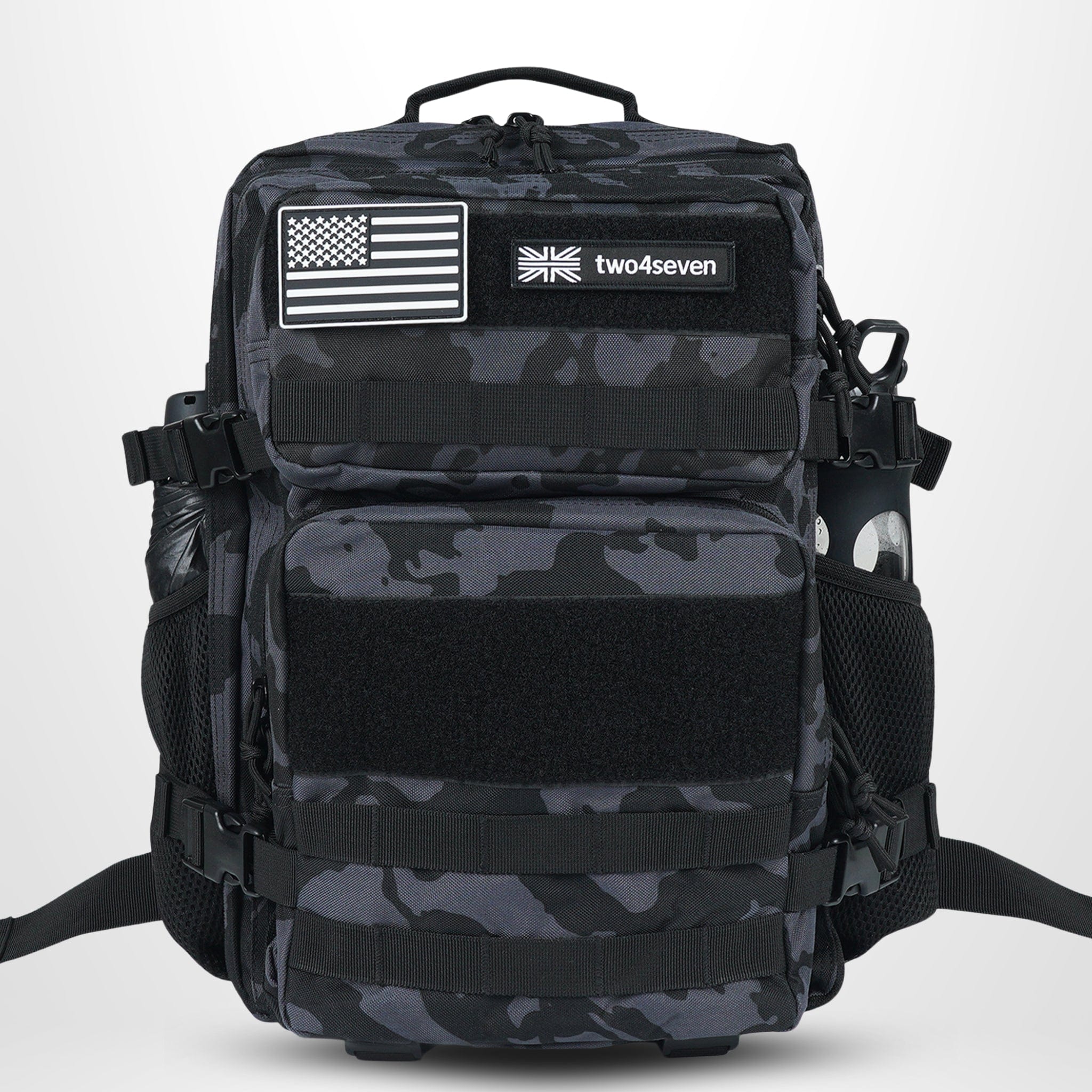 Black Camo 25L Plus Drinks Bottle & Carabiner Free