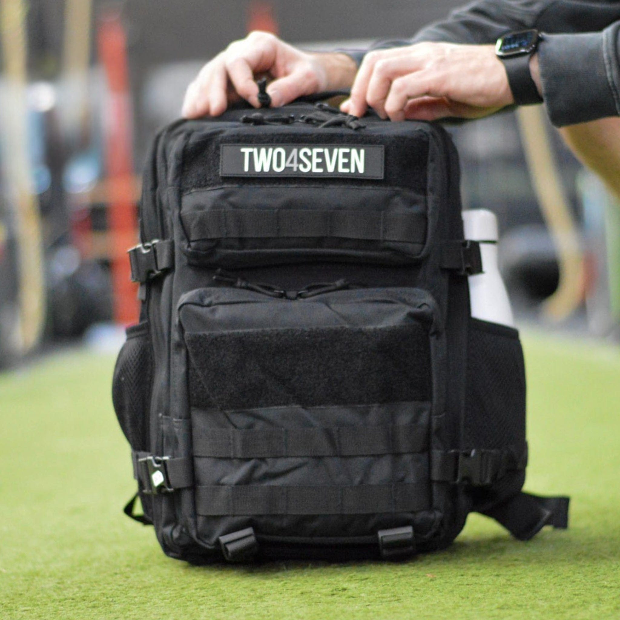 TWO4SEVEN 25L Backpack - Black
