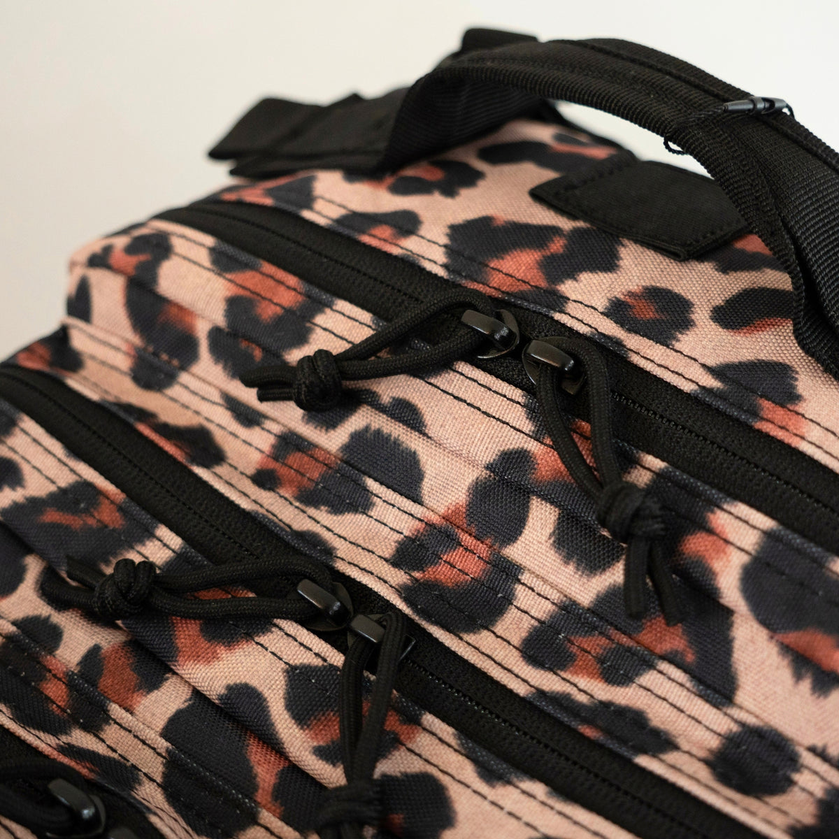 TWO4SEVEN 25L Gym Backpack - Leopard