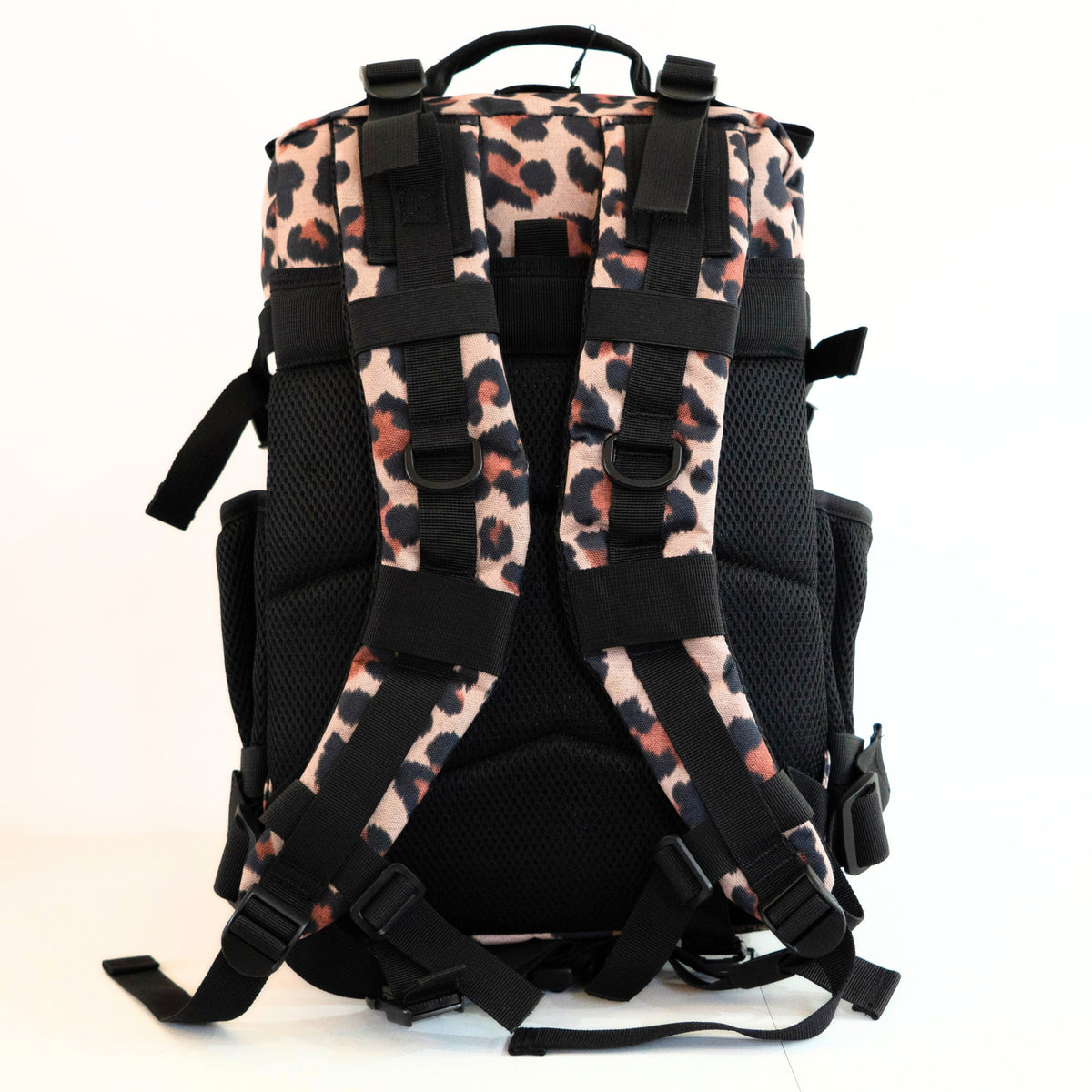TWO4SEVEN 25L Gym Backpack - Leopard